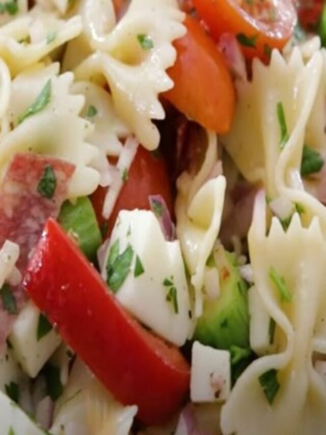 Deliciosa  salada de macarrão – VEJA AGORA!